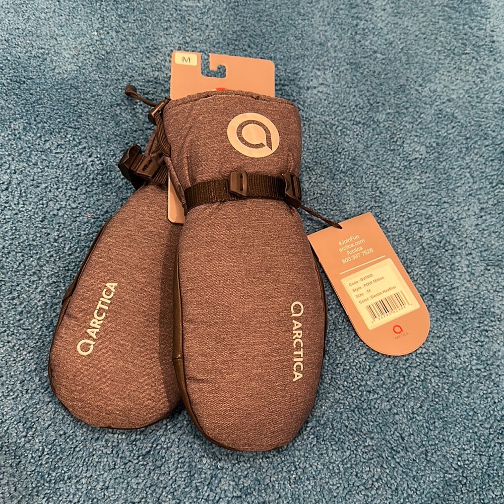 Medium navy blue Arctica mittens